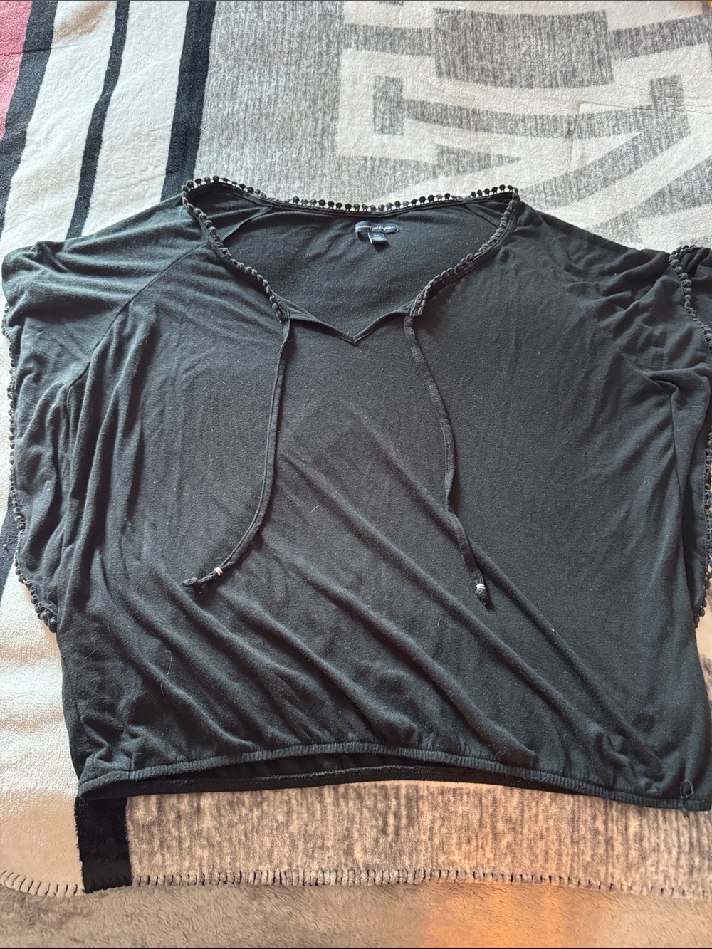 American eagle black top